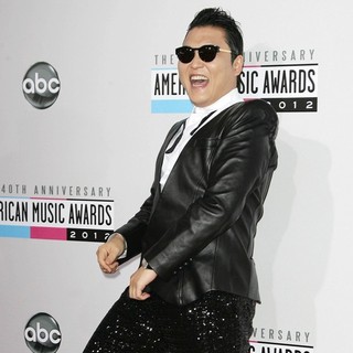 PSY in The 40th Anniversary American Music Awards - Arrivals