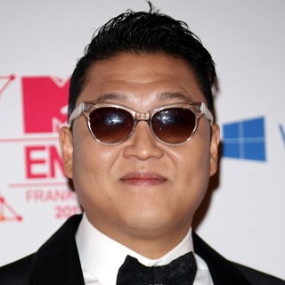 PSY in The MTV EMA's 2012 - Arrivals