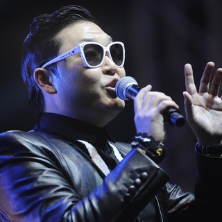 PSY in PSY Performs His Gangnam Style Dance Live
