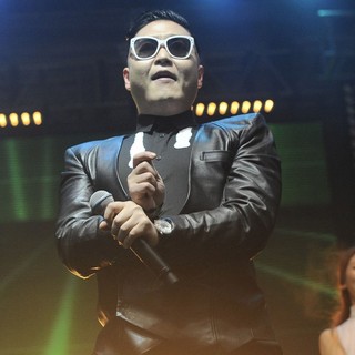 PSY in PSY Performs His Gangnam Style Dance Live
