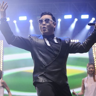 PSY in PSY Performs His Gangnam Style Dance Live