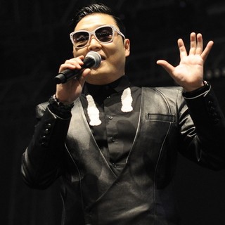 PSY in PSY Performs His Gangnam Style Dance Live