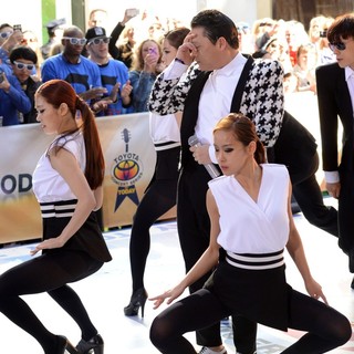 PSY Performing Live as Part of NBC's Today Show Concert Series - psy-today-show-concert-series-55