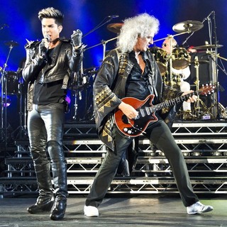 Adam Lambert, Brian May, Roger Taylor, Queen in Queen and Adam Lambert Performing Live