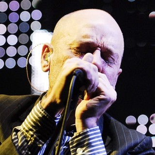 Michael Stipe, R.E.M. in R.E.M. Perform Live in Concert at Siemens Arena