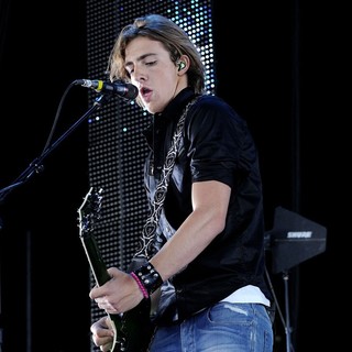 R5 Perform for The Family Channel's Big Ticket Summer Concert - r5-family-channel-s-big-ticket-summer-concert-11