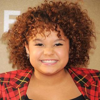 Rachel Crow in 2011 CNN Heroes: An All-Star Tribute - rachel-crow-2011-cnn-heroes-03