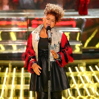 Rachel Crow in The X Factor USA Top 10 Live Performance Show - rachel-crow-x-factor-usa-top-10-live-performance-show-12
