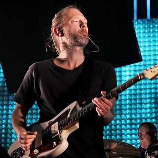 Thom Yorke, Radiohead in Radiohead Performing Live