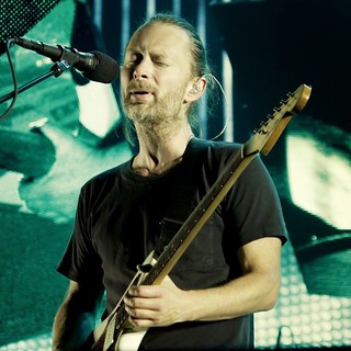 Thom Yorke, Radiohead in Radiohead Performing Live