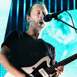Thom Yorke, Radiohead in Radiohead Performing Live