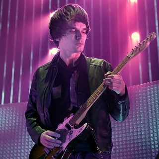 Jonny Greenwood, Radiohead in Radiohead Performing Live