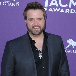 Randy Houser in 2012 ACM Awards - Arrivals