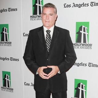 Ray Liotta in 16th Annual Hollywood Film Awards Gala - ray-liotta-16th-annual-hollywood-film-awards-gala-02