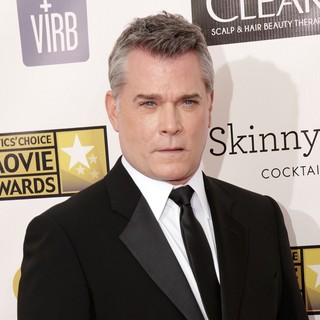 Ray Liotta in 18th Annual Critics' Choice Movie Awards - ray-liotta-18th-annual-critics-choice-movie-awards-02