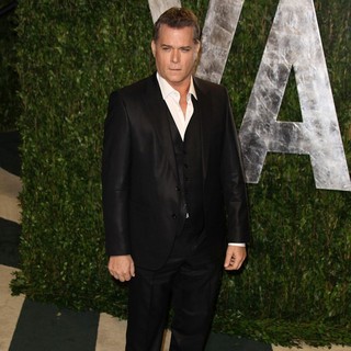 Ray Liotta in 2012 Vanity Fair Oscar Party - Arrivals