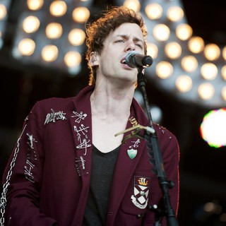 Johnny Borrell, Razorlight in Razorlight Performing at Get Loaded in The Park