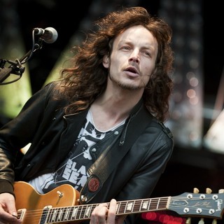 Gus Robertson, Razorlight in Razorlight Performing at Get Loaded in The Park