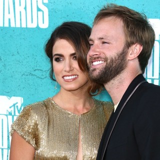 Nikki Reed, Paul McDonald in 2012 MTV Movie Awards - Arrivals