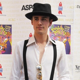 Reeve Carney in Broadway Barks The 13th Annual Dog and Cat Adopt-a-thon