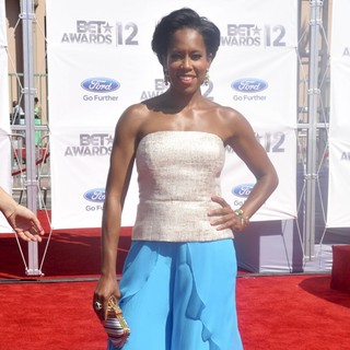 Regina King in The BET Awards 2012 - Arrivals
