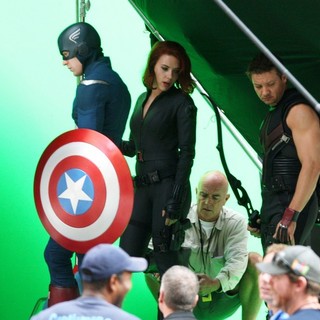 Chris Evans, Scarlett Johansson, Jeremy Renner in On The Film Set of The Avengers
