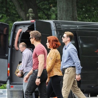Jeremy Renner, Scarlett Johansson, Chris Evans in Actors on The Set of The Avengers Shooting on Location in Manhattan