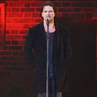 Ricardo Arjona Performs in Concert as Part of The Metamorphosis World Tour 2013