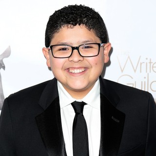 2013 Writers Guild Awards - Arrivals