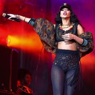 Rihanna in Barclaycard Wireless Festival 2012 - Day 3