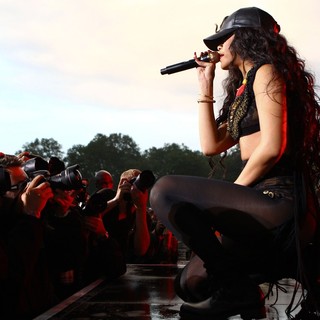 Rihanna in Barclaycard Wireless Festival 2012 - Day 3