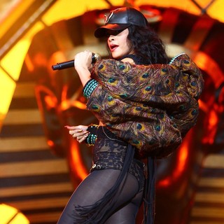Rihanna in Barclaycard Wireless Festival 2012 - Day 3
