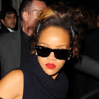 Rihanna in Rihanna Leaves Nozomi in Knightsbridge at 1AM