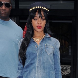 Rihanna in Rihanna Leaving Her Hotel