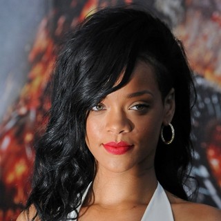 Rihanna in Battleship Premiere - Arrivals