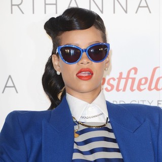 Rihanna in Rihanna Switches on The Christmas Lights