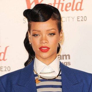 Rihanna in Rihanna Switches on The Christmas Lights