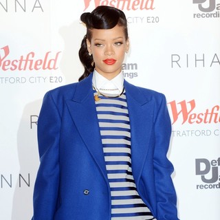 Rihanna in Rihanna Switches on The Christmas Lights