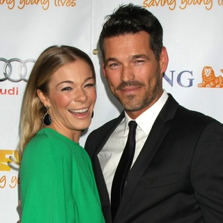 Eddie Cibrian, LeAnn Rimes in The Trevor Project's 2011 Trevor Live! - Arrivals