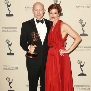 Rob Corddry in 2012 Creative Arts Emmy Awards - Press Room - rob-corddry-2012-creative-arts-emmy-awards-press-room-04