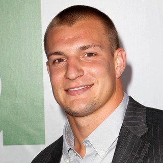 Rob Gronkowski in The Los Angeles Premiere Ted - Arrivals