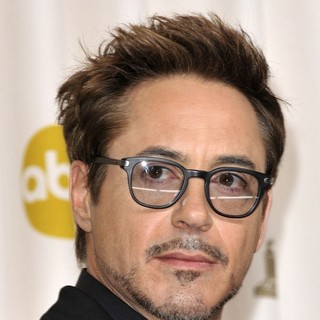Robert Downey Jr. in The 85th Annual Oscars - Press Room