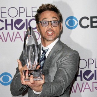 Robert Downey Jr. in People's Choice Awards 2013 - Press Room