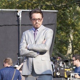 Robert Downey Jr. in Actors on The Set of The Avengers Shooting on Location in Manhattan
