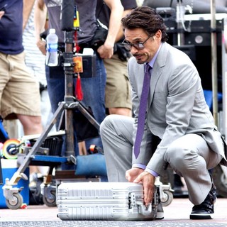 Robert Downey Jr. in Actors on The Set of The Avengers Shooting on Location in Manhattan