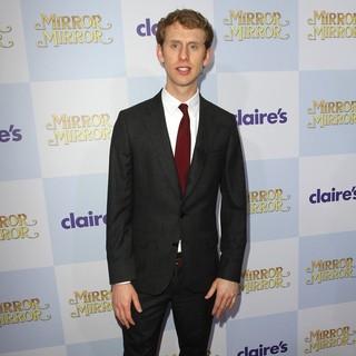 Relativity Media Presents The Los Angeles Premiere of Mirror Mirror - Arrivals - robert-emms-premiere-mirror-mirror-02
