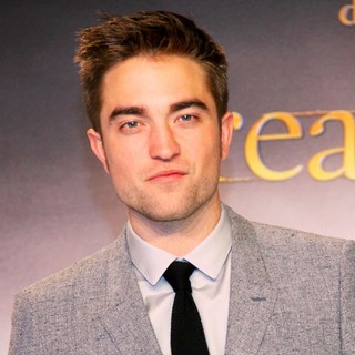 Robert Pattinson in Twilight Saga Breaking Dawn - Biss zum Ende der Nacht Teil 2 Premiere