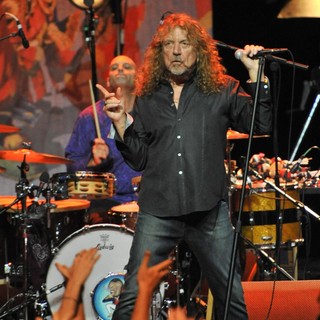 Marco Giovino, Robert Plant, Robert Plant and the Band of Joy in Robert Plant and the Band of Joy Performing Live