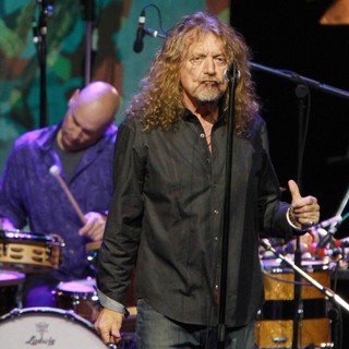 Marco Giovino, Robert Plant, Robert Plant and the Band of Joy in Robert Plant and the Band of Joy Performing Live