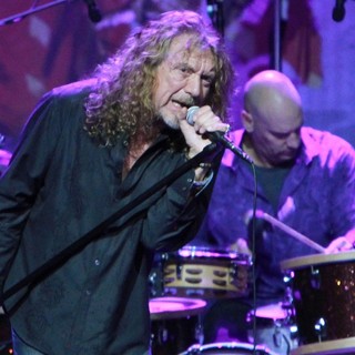 Robert Plant, Marco Giovino, Robert Plant and the Band of Joy in Robert Plant and the Band of Joy Performing Live